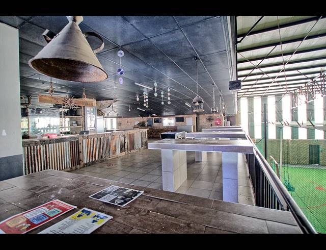 2,725M² WAREHOUSE TO LET IN HOOGLAND